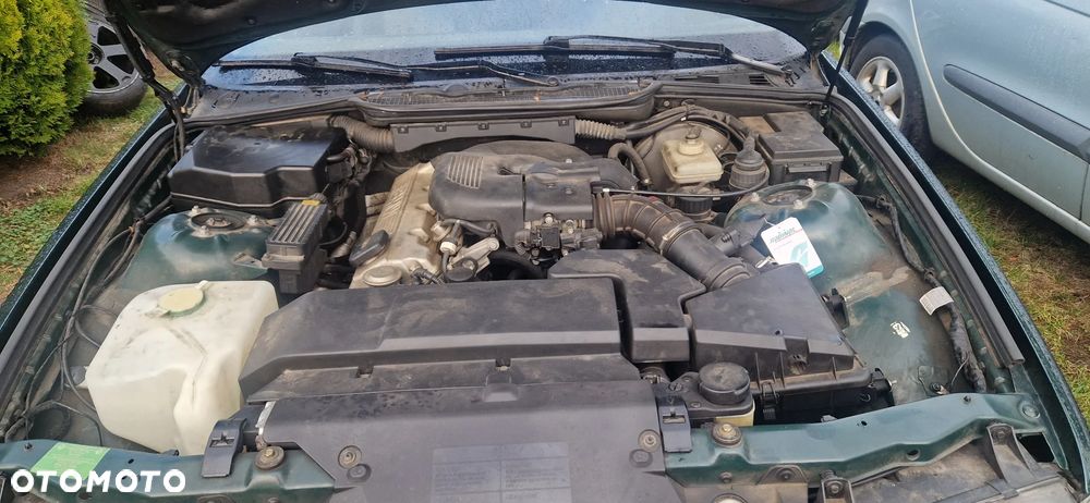 BMW Seria 3 316i - 7
