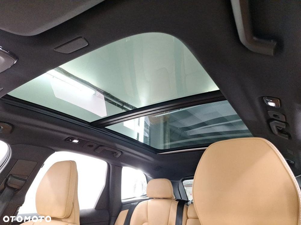 Volvo XC 60 B5 B AWD Plus Dark - 14