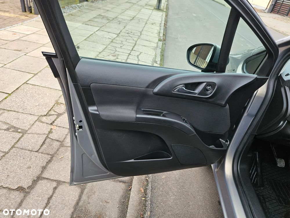 Opel Meriva 1.4 Design Edition - 11