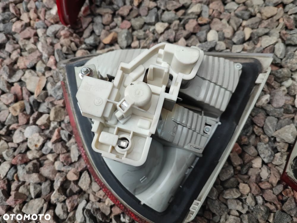 BMW E91 ORYGINALNY KOMPLET LAMP TYŁ / LAMPY TYLNE LEWE / PRAWE / W KLAPĘ O NR. 63 21 6 937 457 / 63 21 6 937 458 / 63 21 6 937 459 / 63 21 6 937 460 OEM W DOBRYM STANIE KOMPLETNE W WKŁADY SPRAWNE W 100% - 17