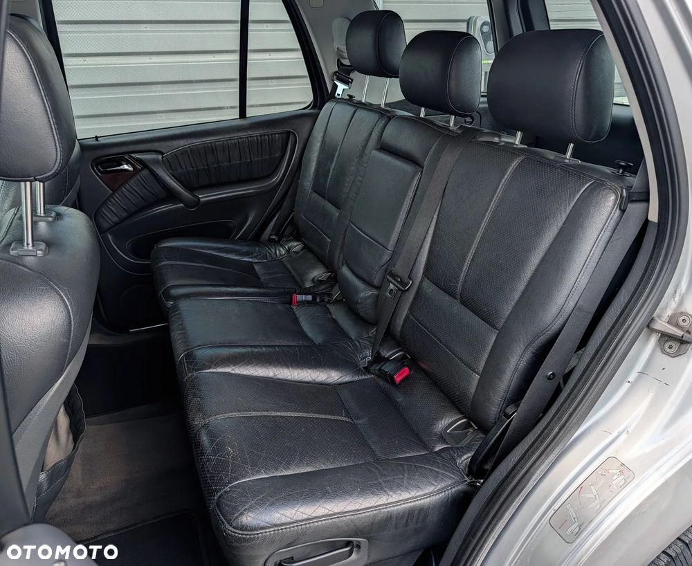Mercedes-Benz ML - 16