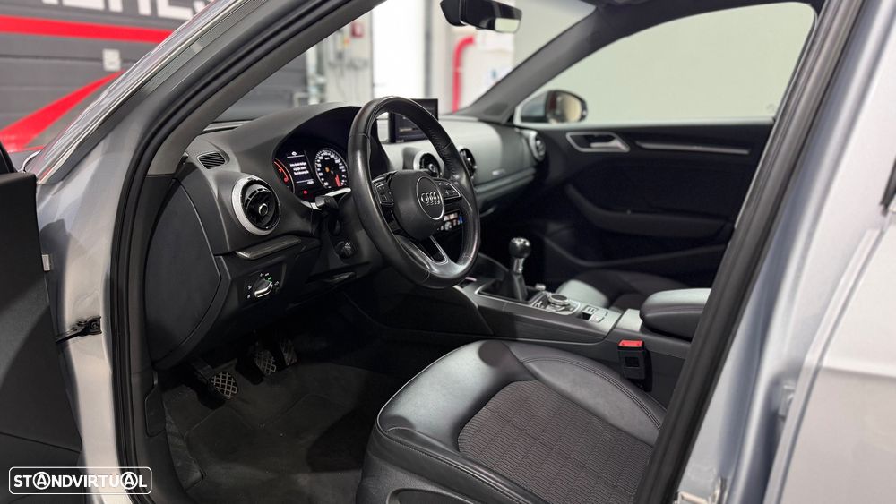 Audi A3 Sportback 1.0 TFSI design - 13