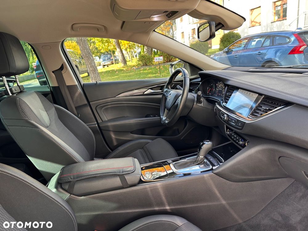 Opel Insignia - 22