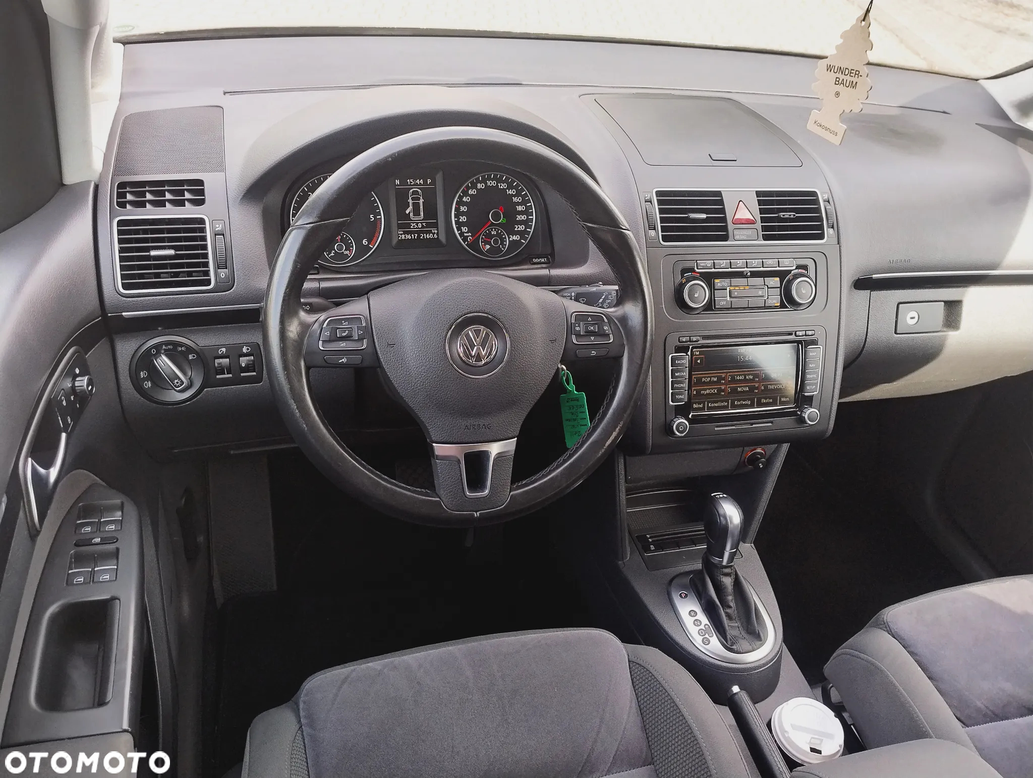 Volkswagen Touran 2.0 TDI DPF DSG Highline - 13