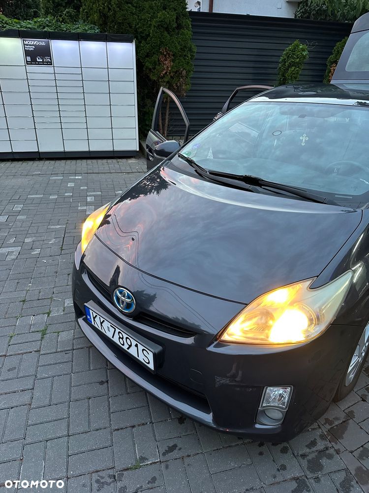 Toyota Prius+ ver--hybrid-sol - 35
