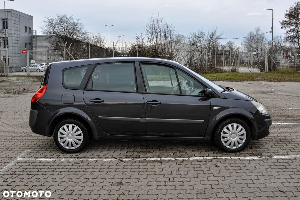 Renault Scenic 1.9 dCi FAP Conquest - 5