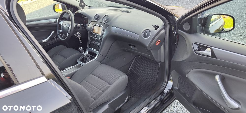 Ford Mondeo - 7