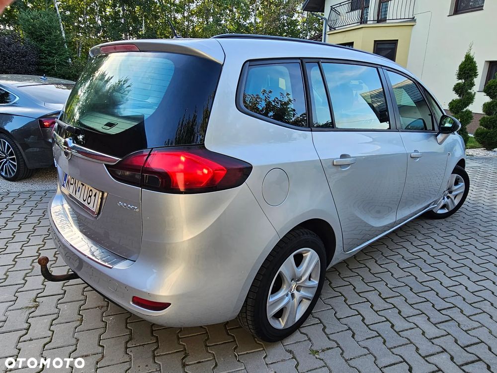 Opel Zafira - 2