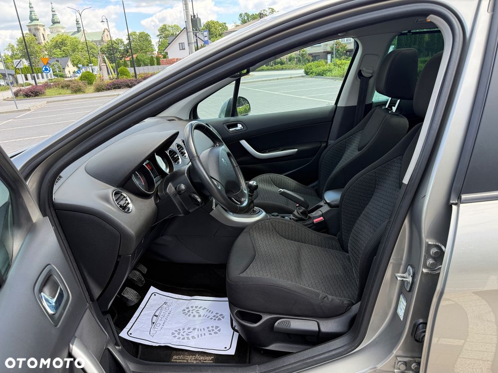 Peugeot 308 HDi FAP 110 (Blue Lion) Premium - 8