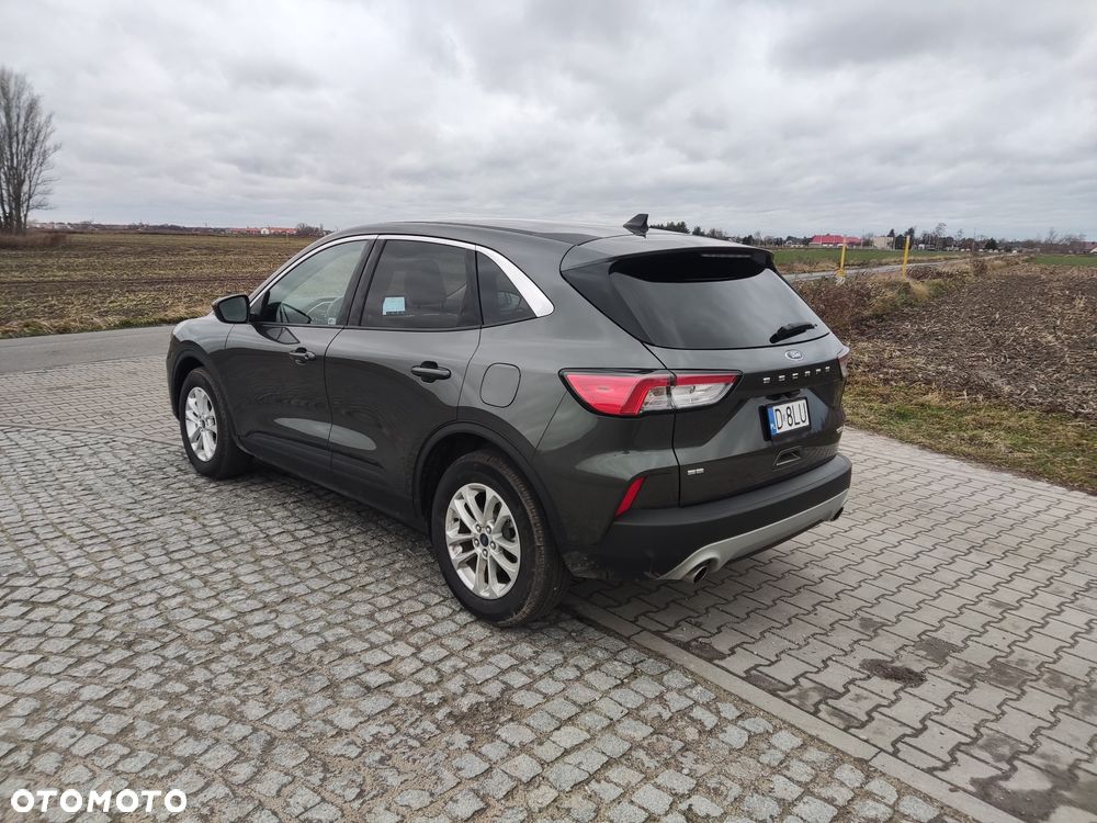 Ford Kuga - 5