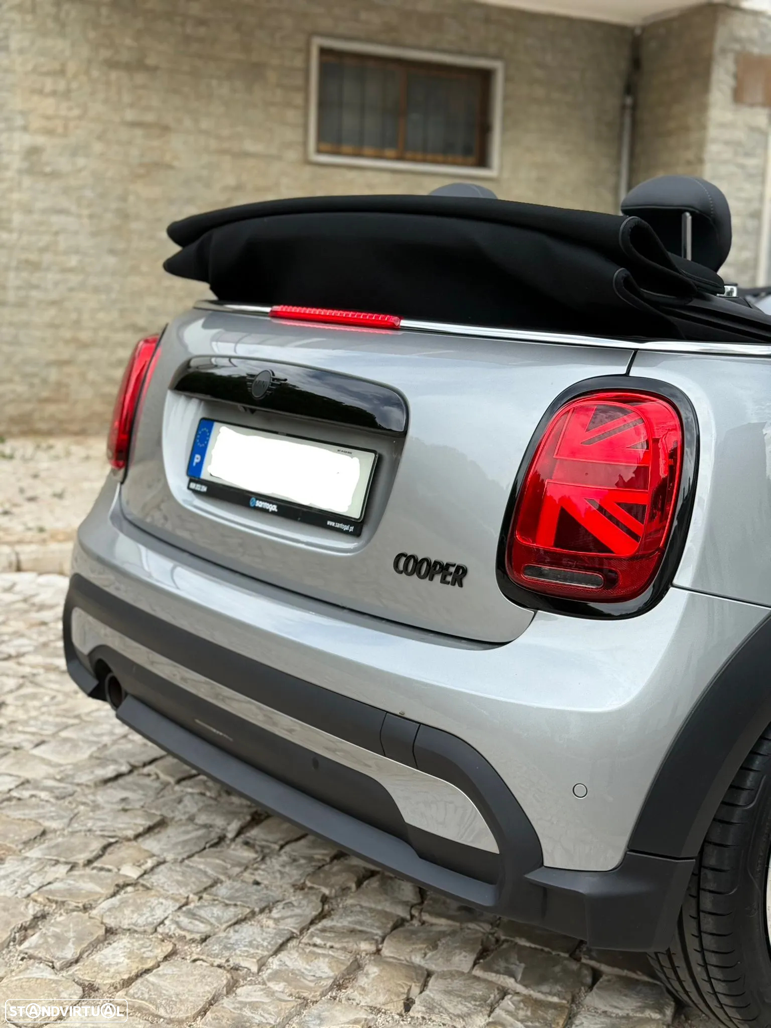MINI Cabrio Cooper Premium Plus Classic Auto - 16