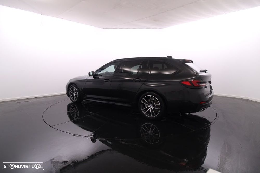 BMW 520 d Pack Desportivo M Auto - 4