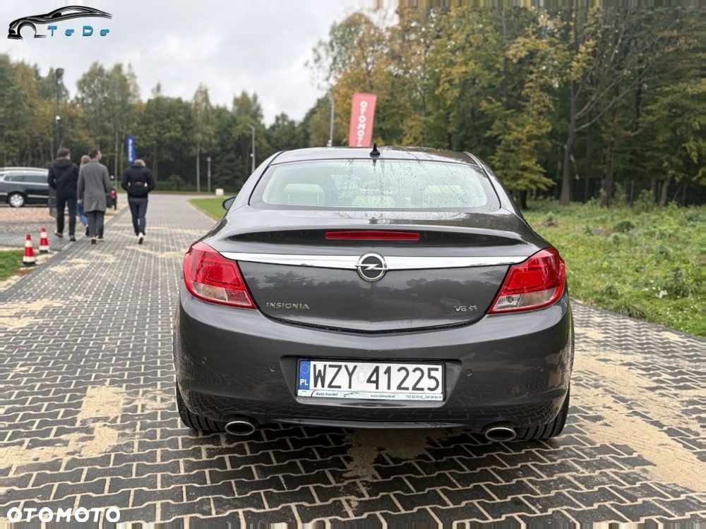 Opel Insignia 2.8 V6 Turbo 4x4 Automatik Cosmo - 14