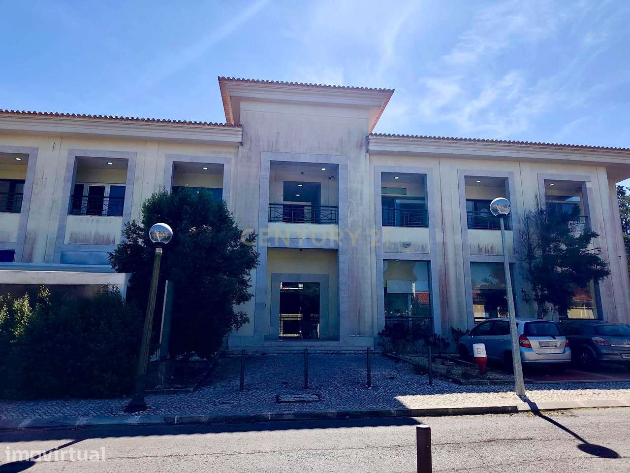 Arrecadação de 14 m² no Alfa Mall — Quinta da Beloura - Grande imagem: 5/7