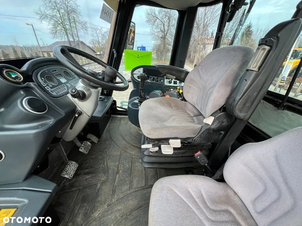 JCB Fastrac 3230 Plus - 2
