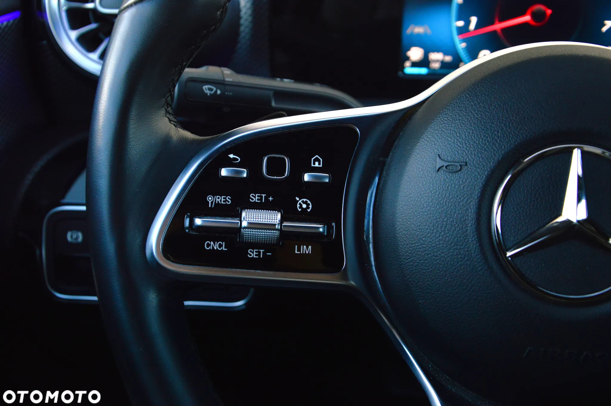 Mercedes-Benz CLA 250 4-Matic Progressive 7G-DCT - 22