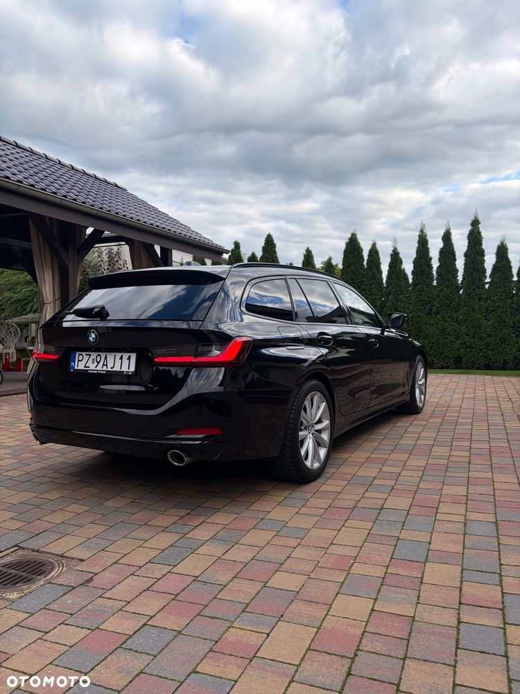 BMW Seria 3 318d mHEV - 6