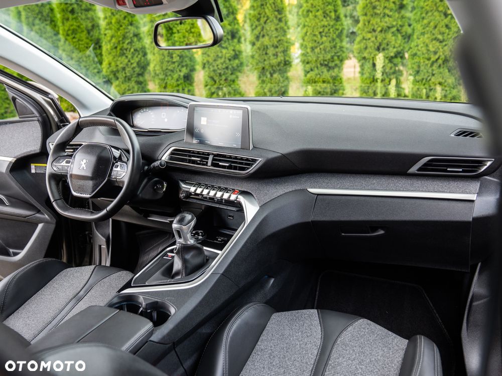 Peugeot 3008 1.2 PureTech Allure - 40
