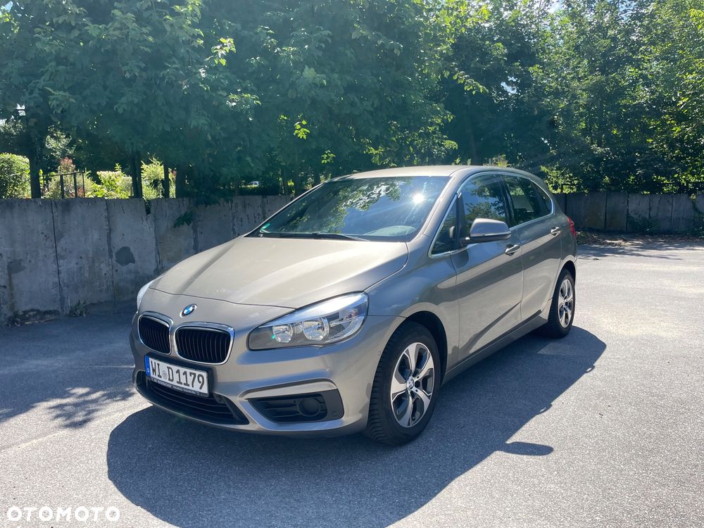 BMW Seria 2 218i - 5