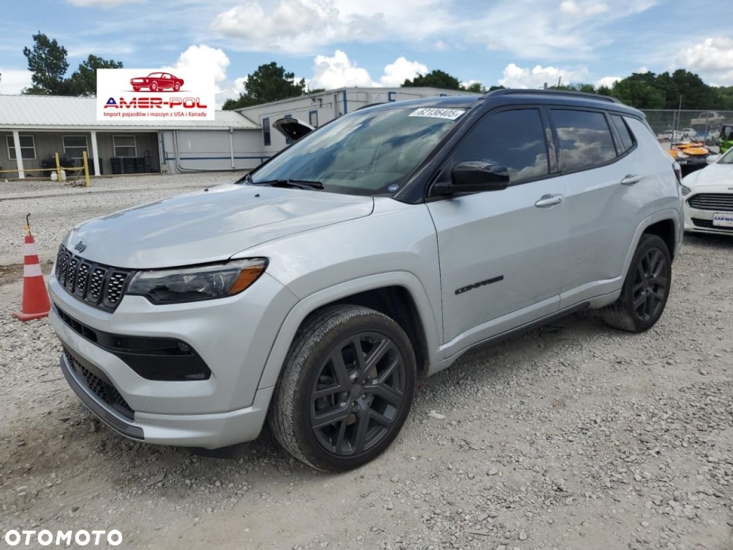 Jeep Compass - 1
