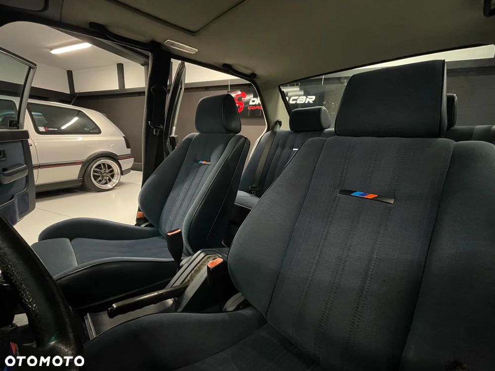 BMW Seria 5 M535 i - 28