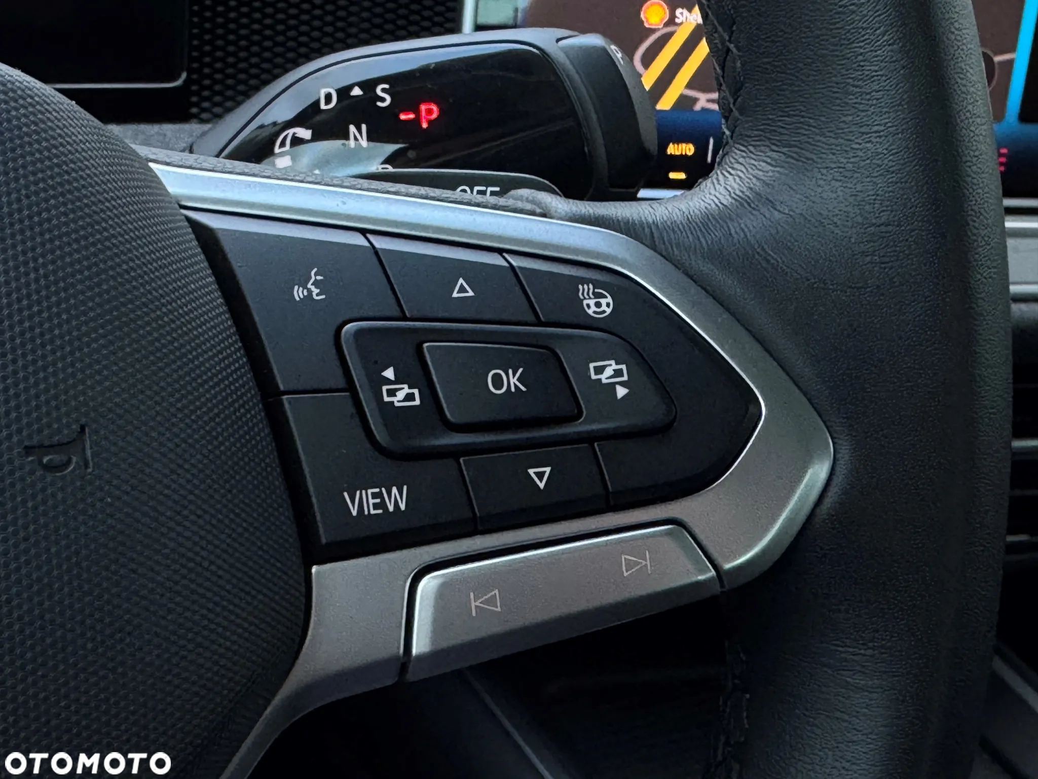 Volkswagen Passat - 17