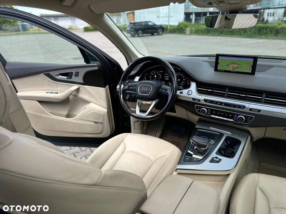 Audi Q7 - 6