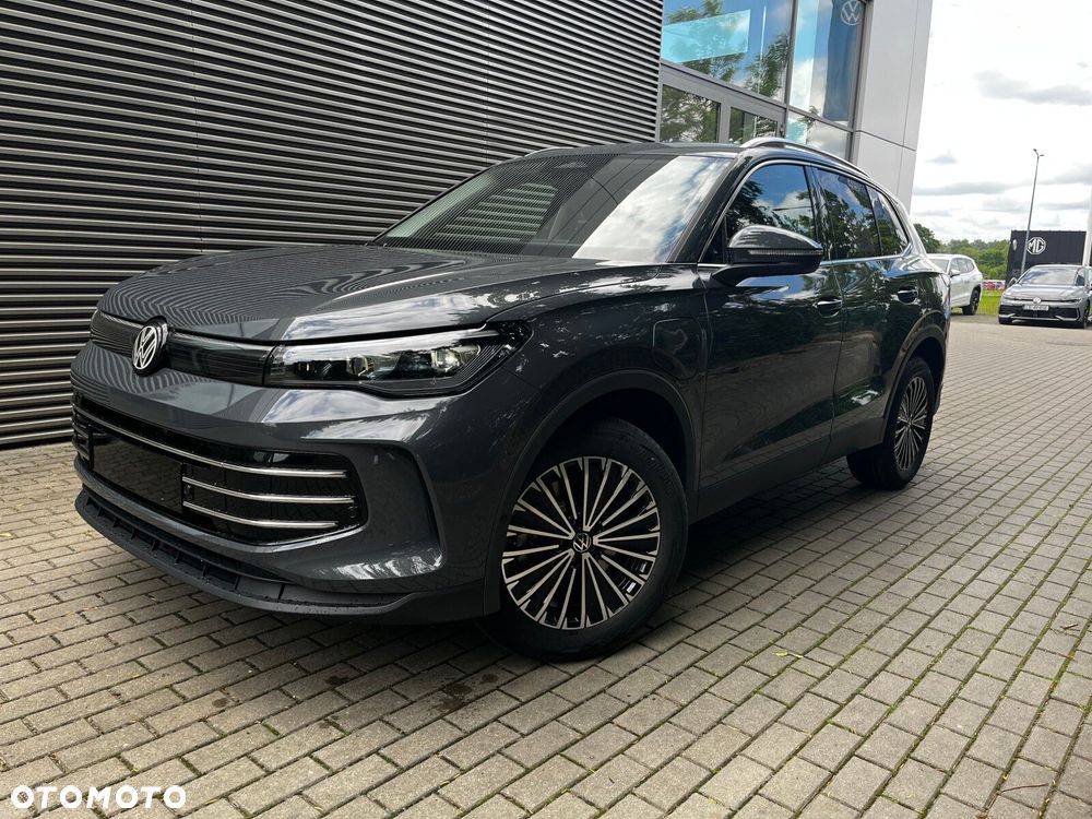 Volkswagen Tiguan - 3