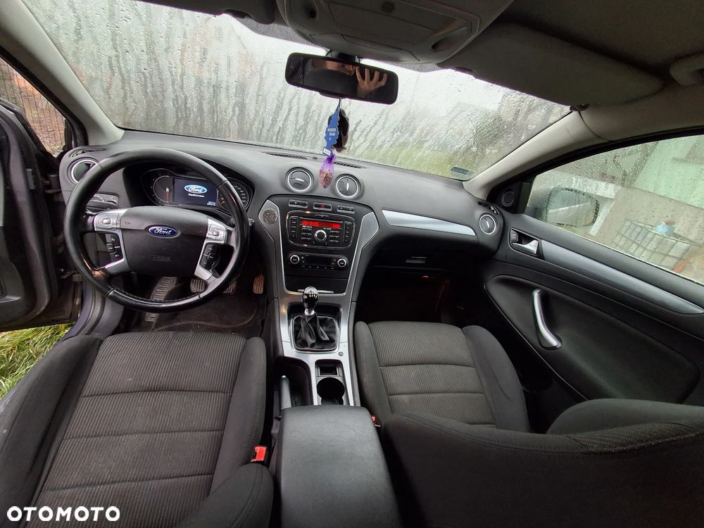 Ford Mondeo 2.0 TDCi Titanium - 12