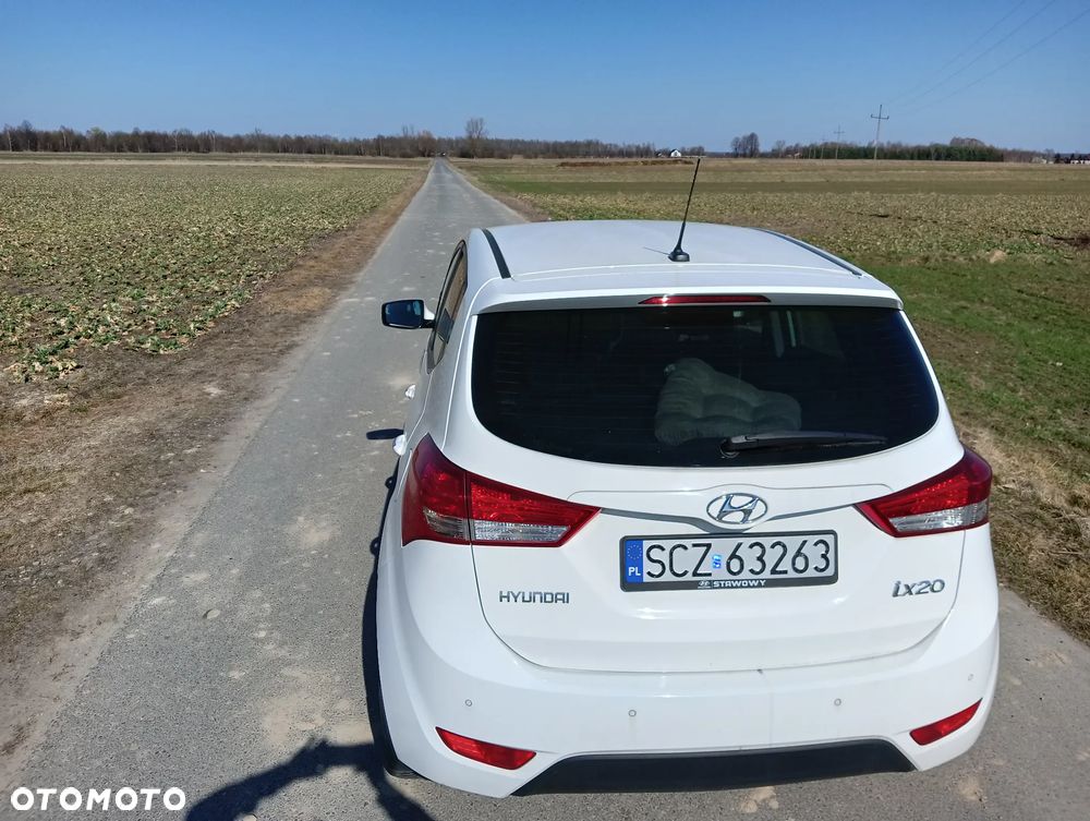 Hyundai ix20 - 8
