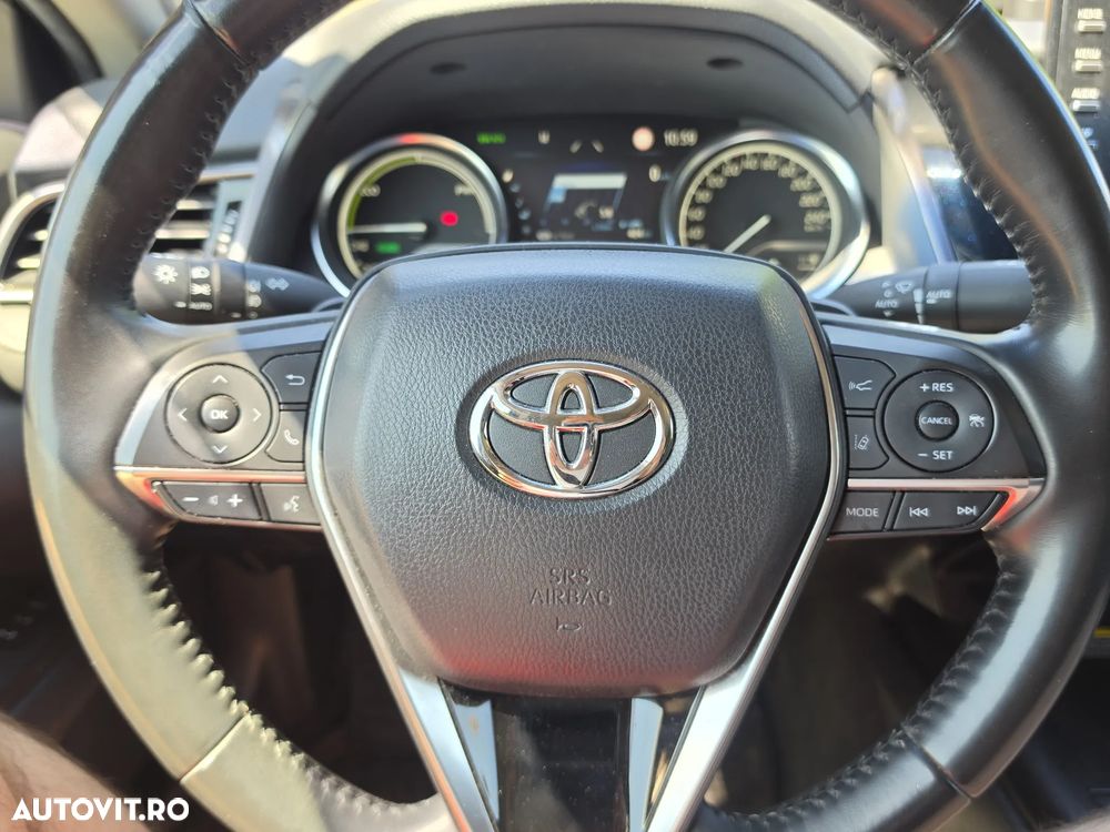 Toyota Camry 2.5 Exclusive - 22
