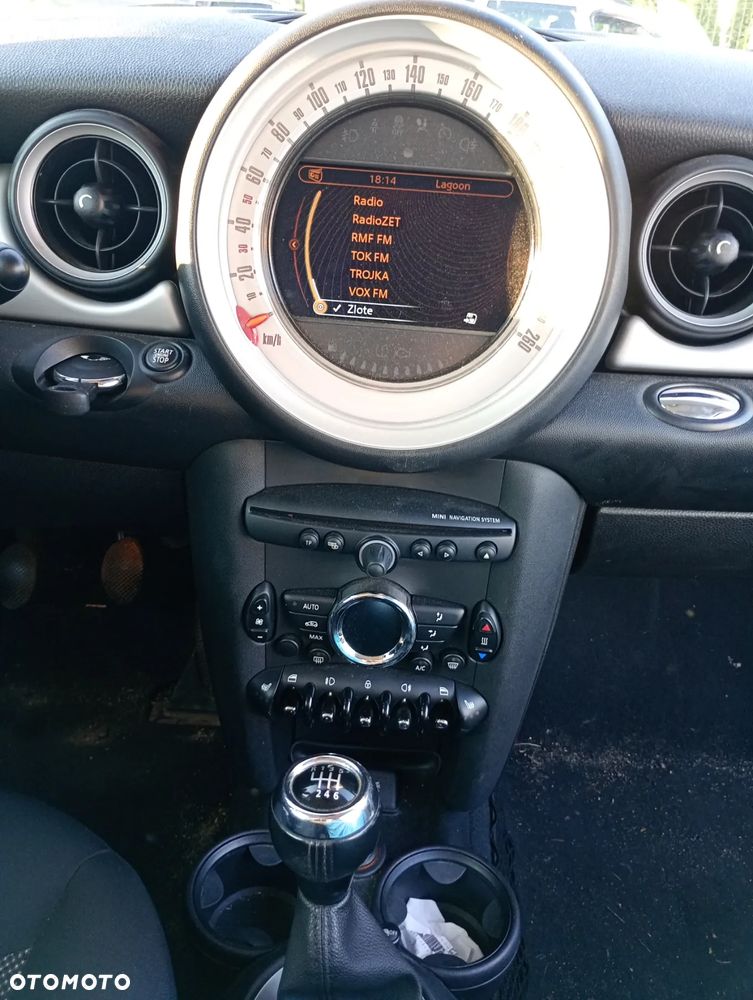 MINI Clubman Cooper D - 11