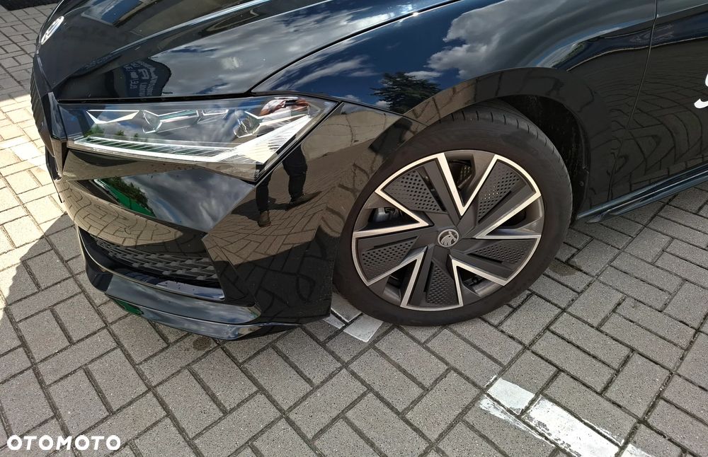 Skoda Superb 2.0 TSI Sportline DSG - 2