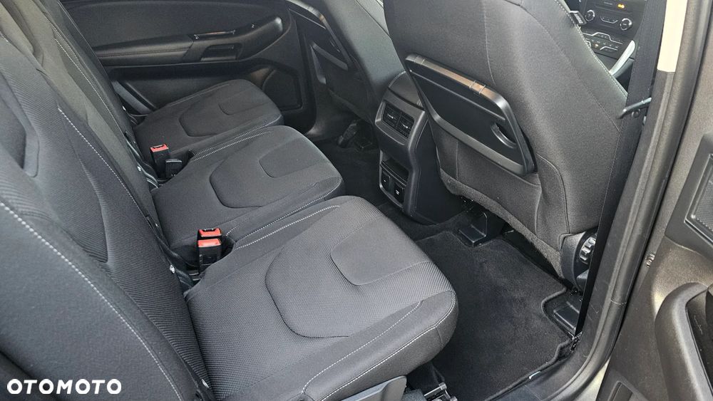 Ford S-Max 2.0 EcoBlue Titanium - 37