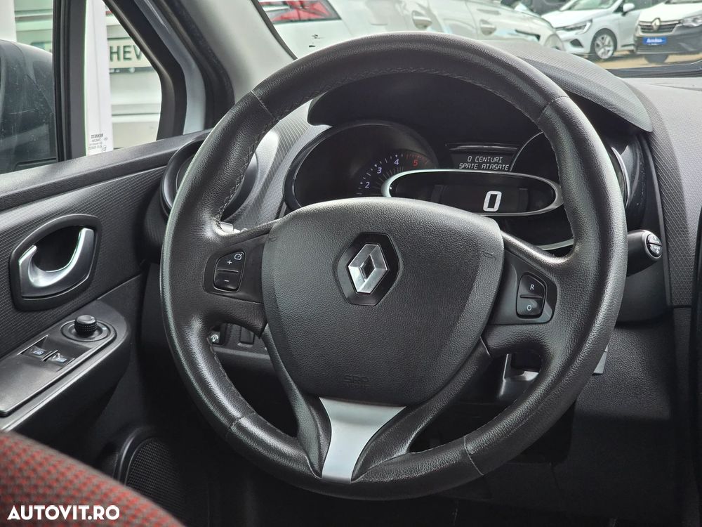 Renault Clio - 18