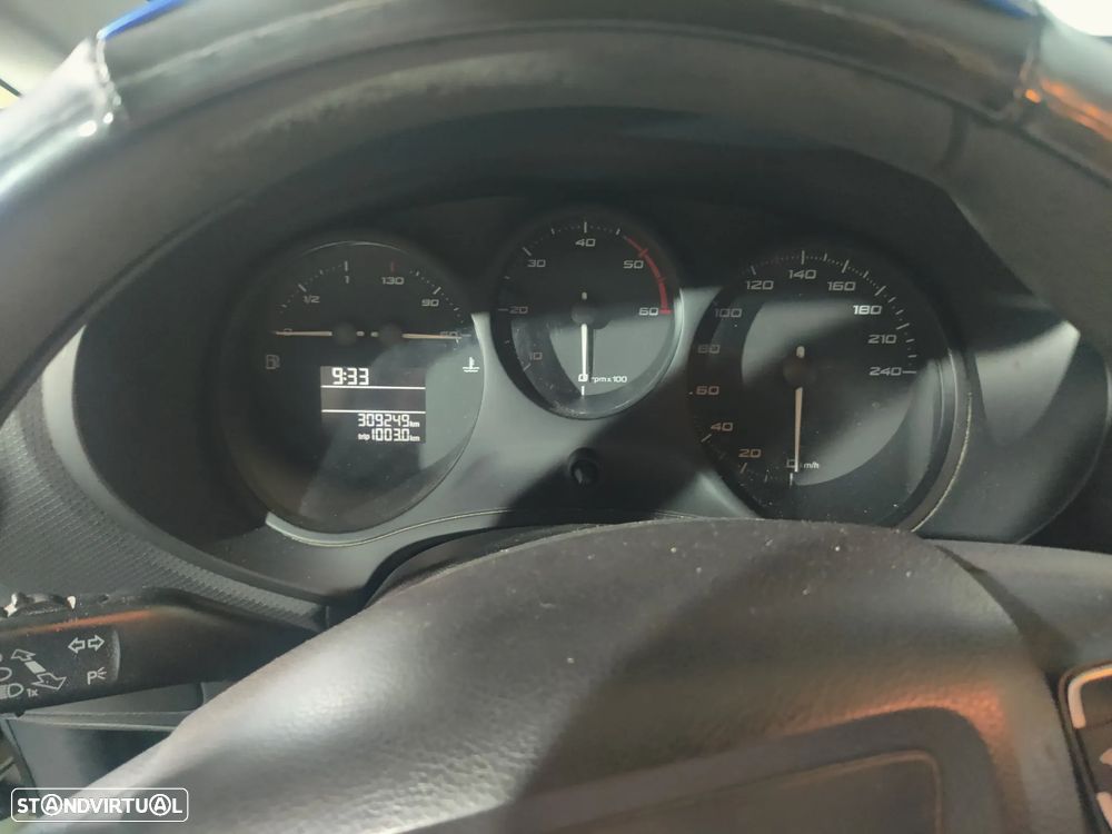 SEAT Leon 1.6 TDI DPF Ecomotive Sport - 9
