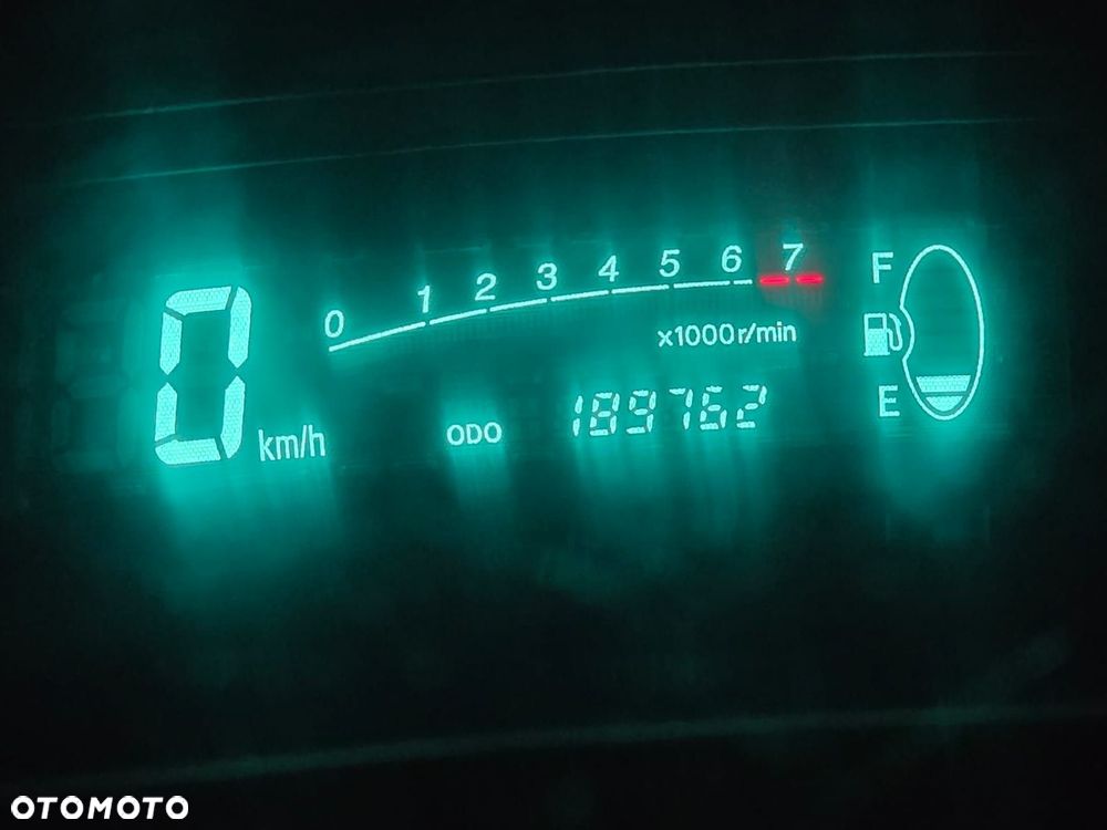 Toyota Yaris 1.0 Base - 7