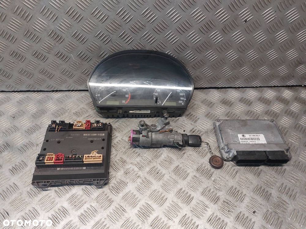 ZESTAW STARTOWY SKODA FABIA I 1.4 8V 047906033E - 1