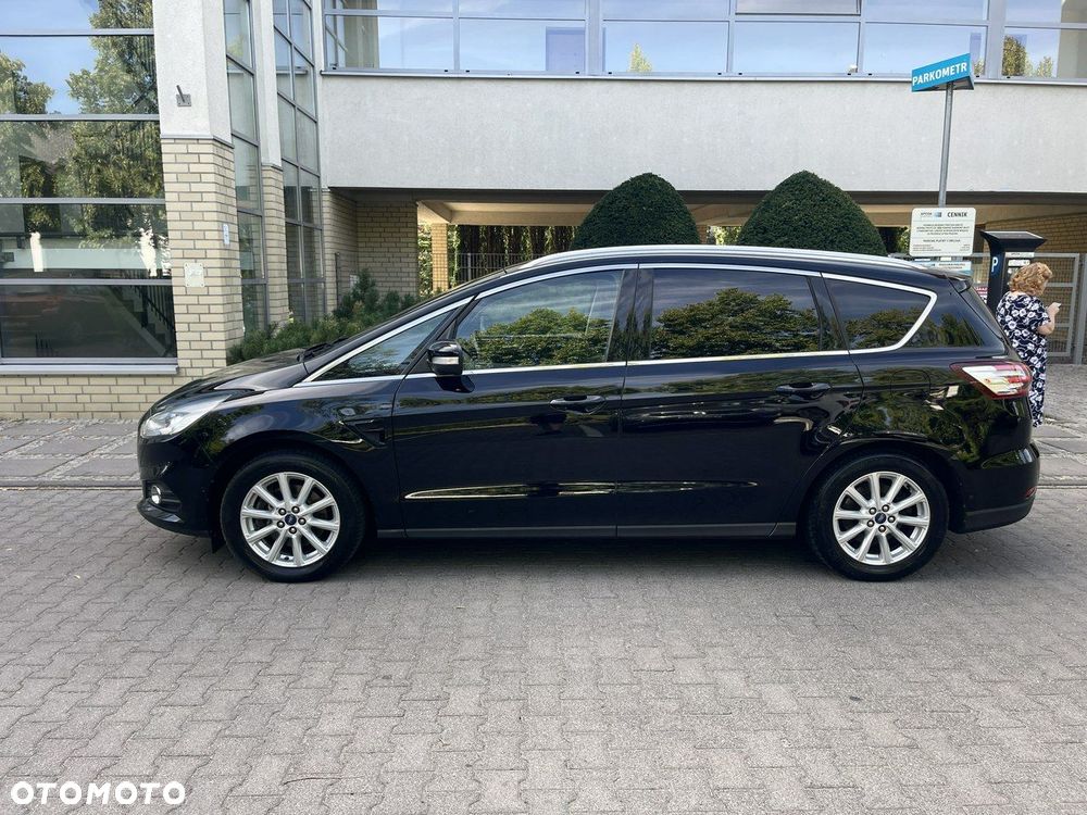 Ford S-Max - 12