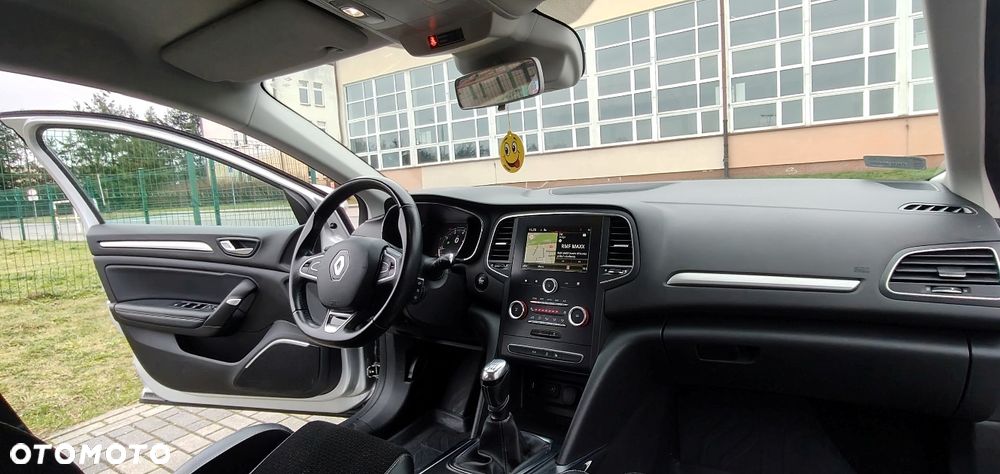 Renault Megane 1.2 Energy TCe Business - 21