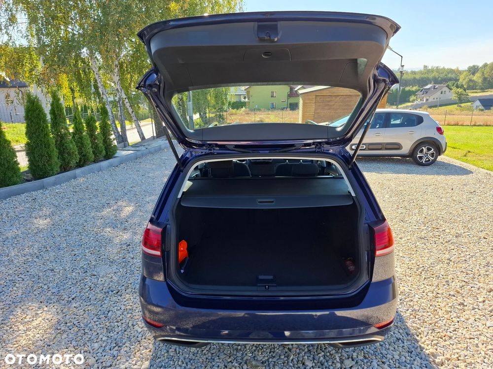 Volkswagen Golf 1.5 TSI BMT Comfortline - 17