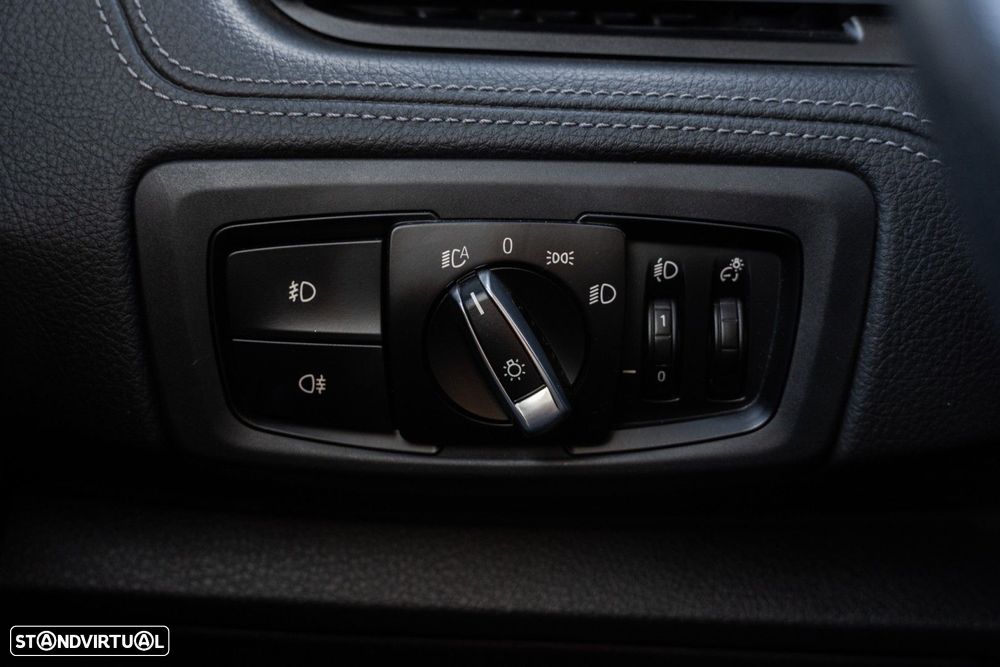 BMW 216 Active Tourer d Line Sport - 29