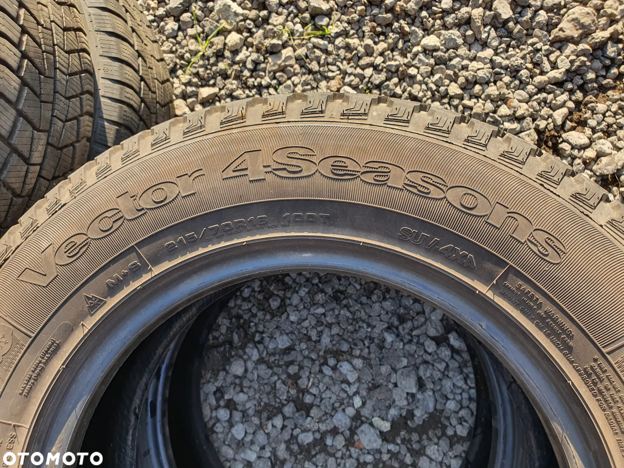GOODYEAR 215/70R16 100T VECTOR 4 SEASONS (2szt.) (2x7,0) (DOT: 2x4316) Z141 - 5