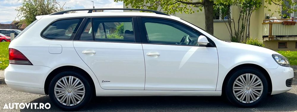 Volkswagen Golf - 6