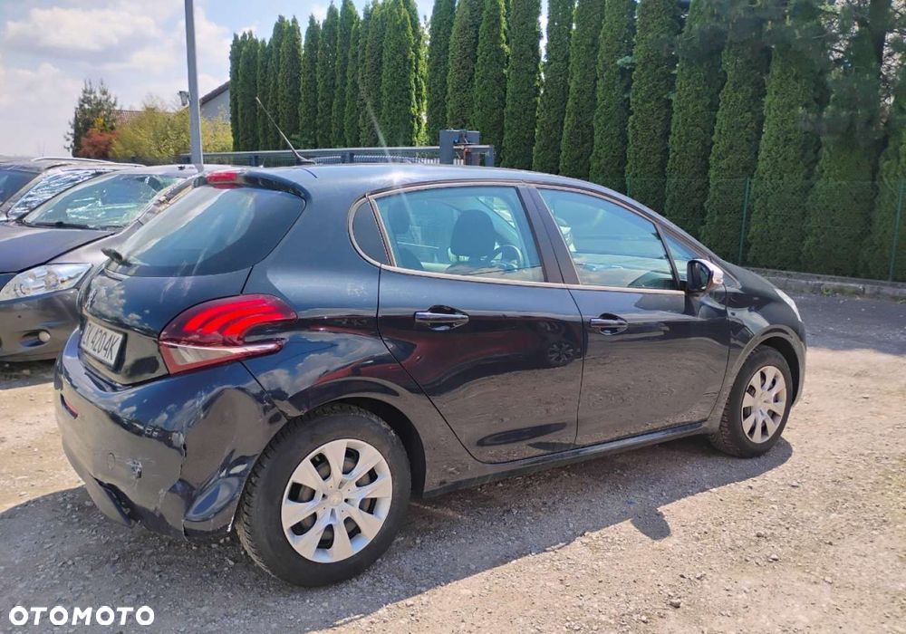 Peugeot 208 - 19