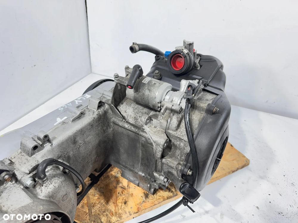 Silnik Piaggio Fly 125 17.473 km - 4