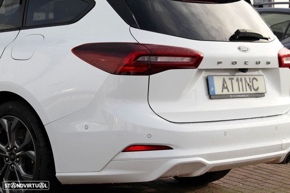 Ford Focus SW 1.5 TDCi EcoBlue ST-Line - 10