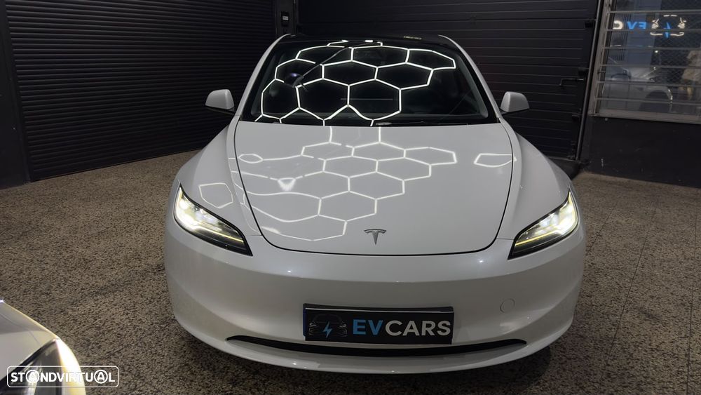 Tesla Model 3 2024 photo 5
