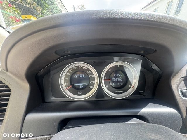 Volvo XC 60 2.4D AWD Momentum - 16