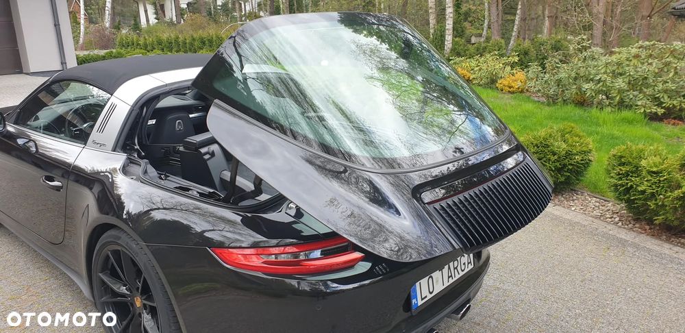 Porsche 911 Targa 4 PDK - 10